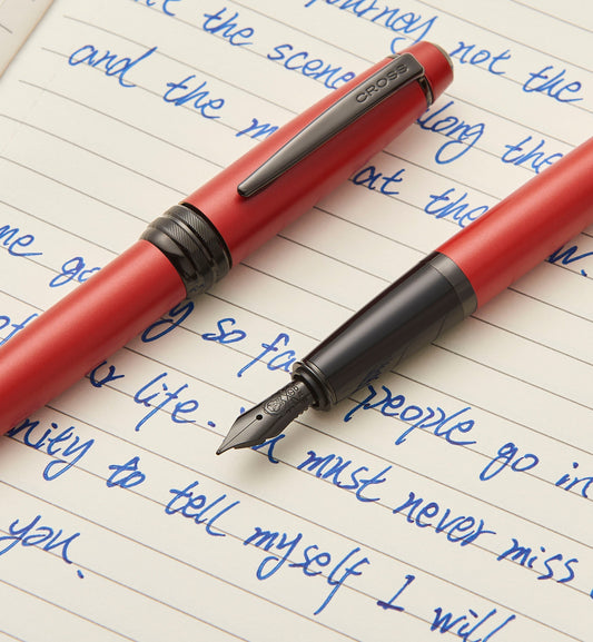 La penna ideale da regalare a Natale: eleganza e design per ogni personalità